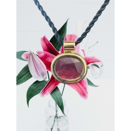 Pendentif Or Jaune et Rubis