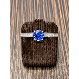 Bague en or blanc saphir et diamants